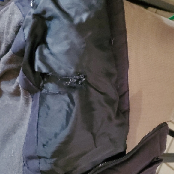 Water resistant/down jacket Medium - Picture 6 of 9